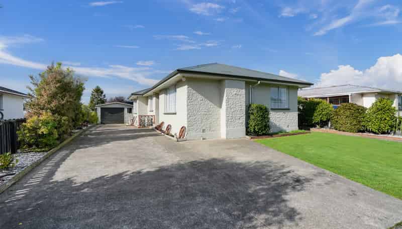 57 Lauder Crescent, Heidelberg