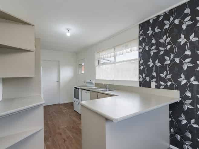 57 Lauder Crescent, Heidelberg