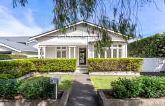 52 Moa Road, Point Chevalier