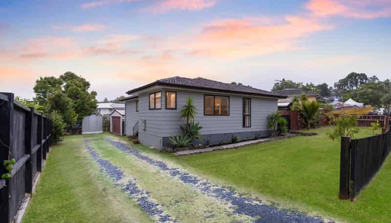 21  Fitzherbert Ave , West Harbour