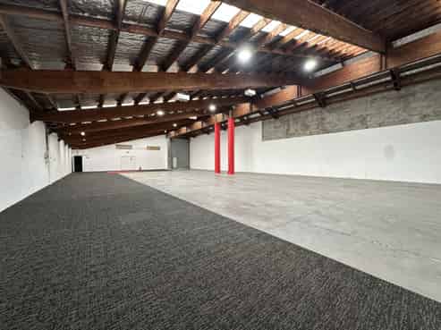 Multi-functional building - with options