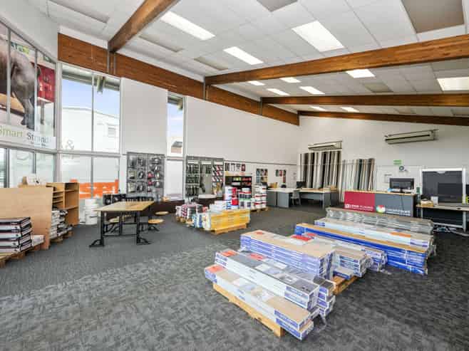 Multi-functional building - with options