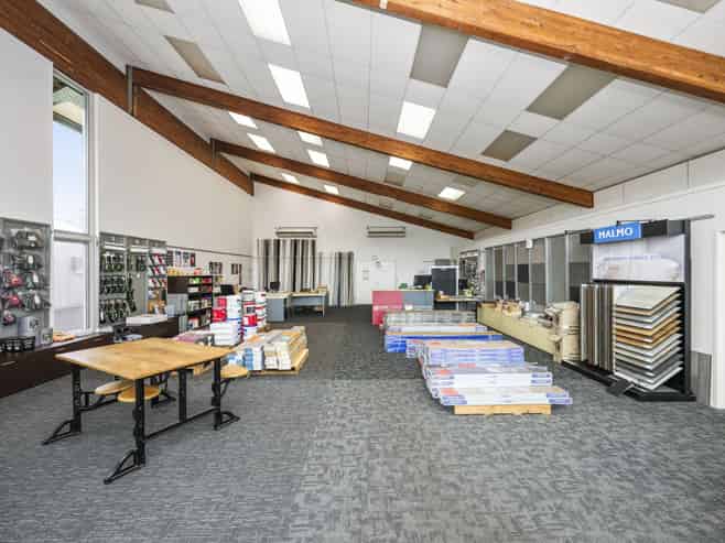 Multi-functional building - with options