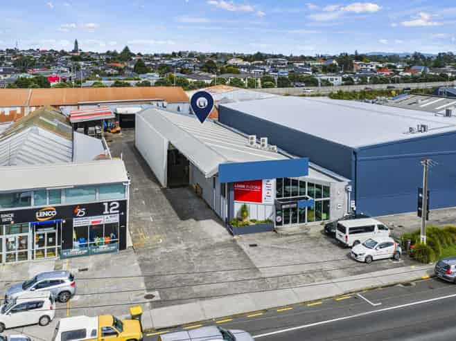 Multi-functional building - with options