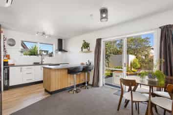 484 Mairehau Road, Parklands