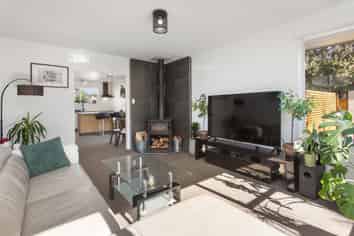 484 Mairehau Road, Parklands