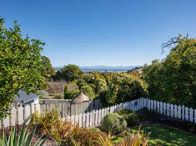 2/43d The Ridgeway, Enner Glynn