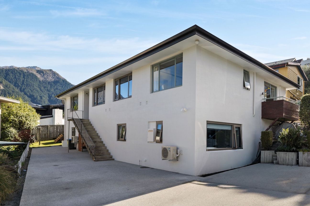 Three Incomes Massive Yield Close To Town - Ansicht 5