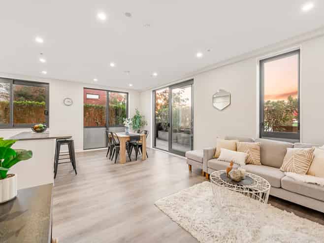 G02/57 Mapou Road, Hobsonville