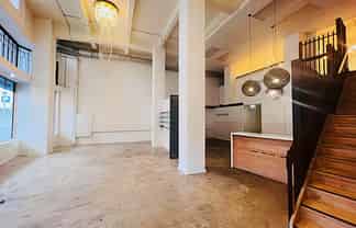 SPACIOUS RETAIL PREMISES ON ANZAC AVENUE
