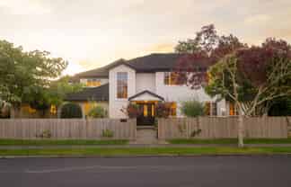 29 Huntington Drive, Huntington