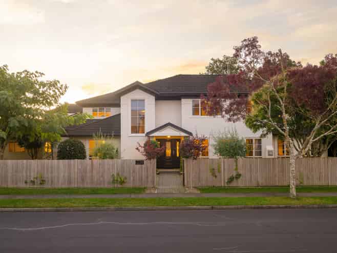 29 Huntington Drive, Huntington