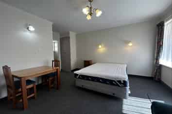 3-13 Darvel Street, Riccarton