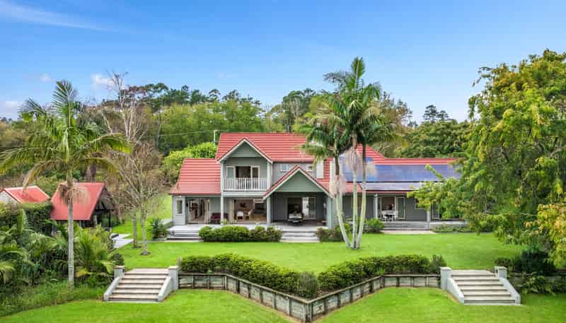 37 Hardens Lane, Paremoremo