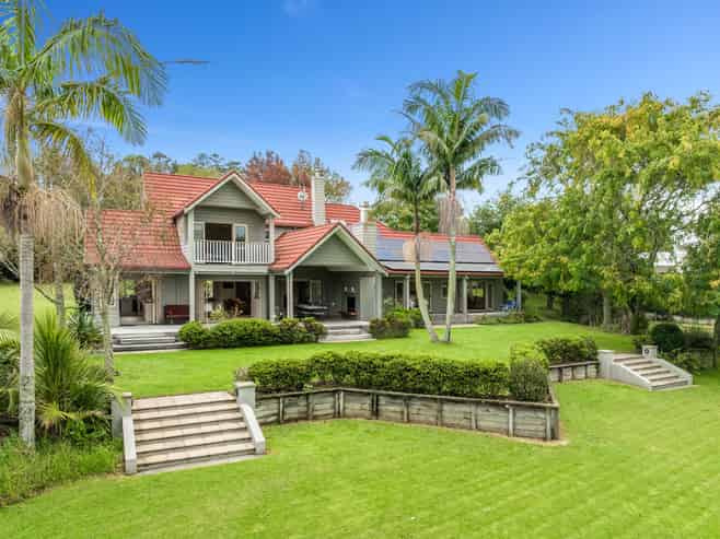 37 Hardens Lane, Paremoremo