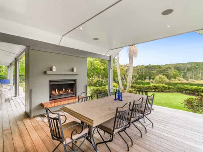 37 Hardens Lane, Paremoremo