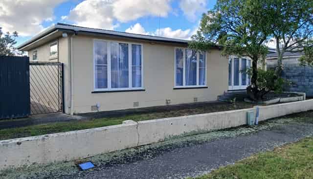 2 Tweed Street, Roslyn