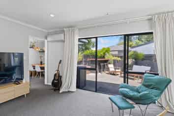 6 Gates Lane, WOOLSTON