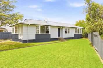 52 Acacia Street, Kelvin Grove