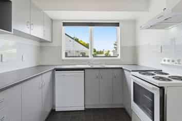 52 Acacia Street, Kelvin Grove