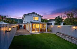 82 Oxford Terrace, Epuni