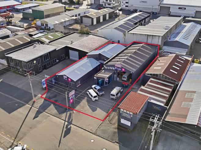 Dual titles, flexible future