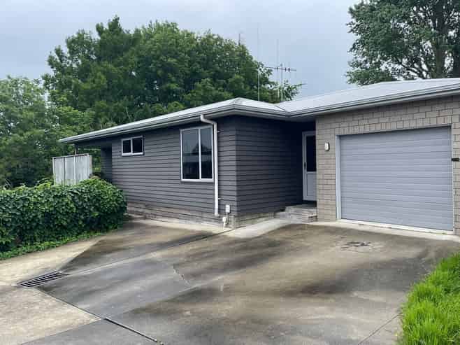 9A Stewart Place, Melville