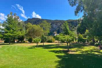 6 Ewing Place, Albert Town