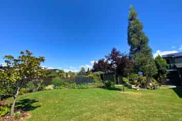 6 Ewing Place, Albert Town