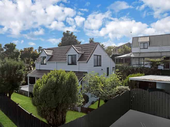 1/10 Amerce Place, Highland Park