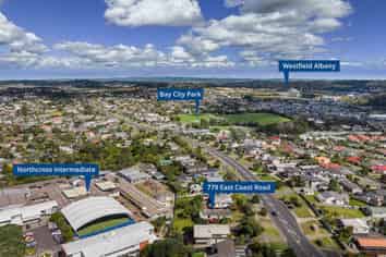779 East Coast Road, Northcross
