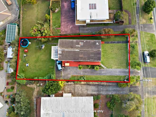 779 East Coast Road, Northcross