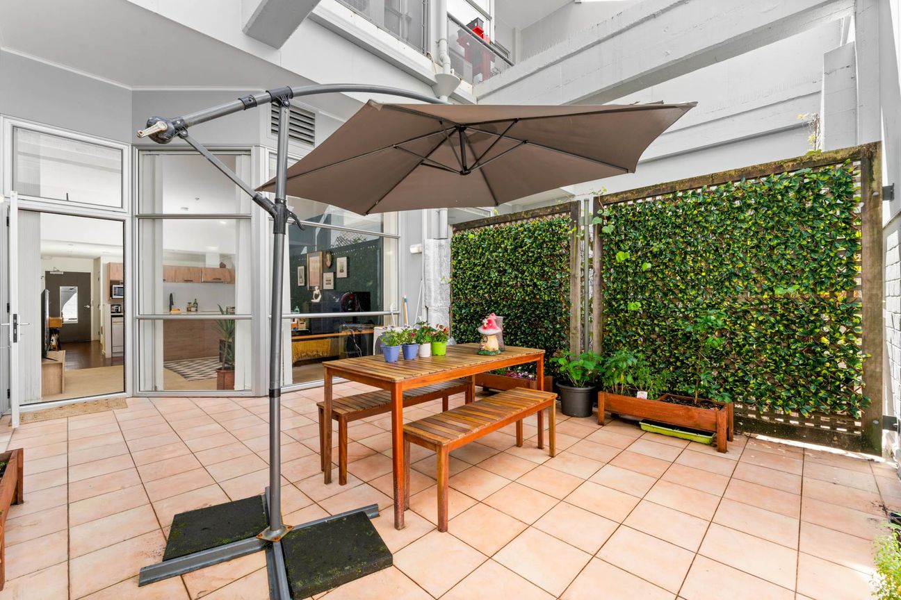 Price Reduction! Space, Style, Outdoor-2 Carparks – další