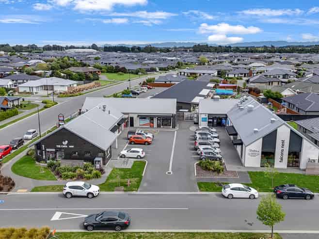 Multi-tenanted suburban retail complex