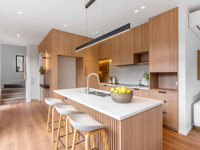 26-28  Weybridge Crescent, Glen Innes