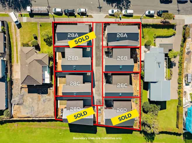 26-28  Weybridge Crescent, Glen Innes