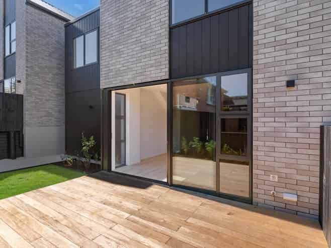 28 Weybridge Crescent, Glen Innes