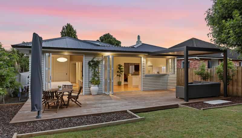 67 Owairaka Avenue, Mount Albert