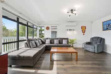 128 Aranui Road, Mount Wellington