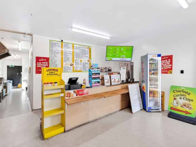 Dual-lease neighbourhood investment