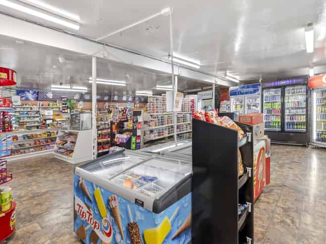 Dual-lease neighbourhood investment