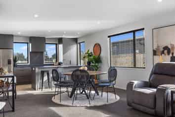 32 Tamapahore Boulevard, Papamoa