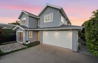 17A Lake Pupuke Drive, Takapuna