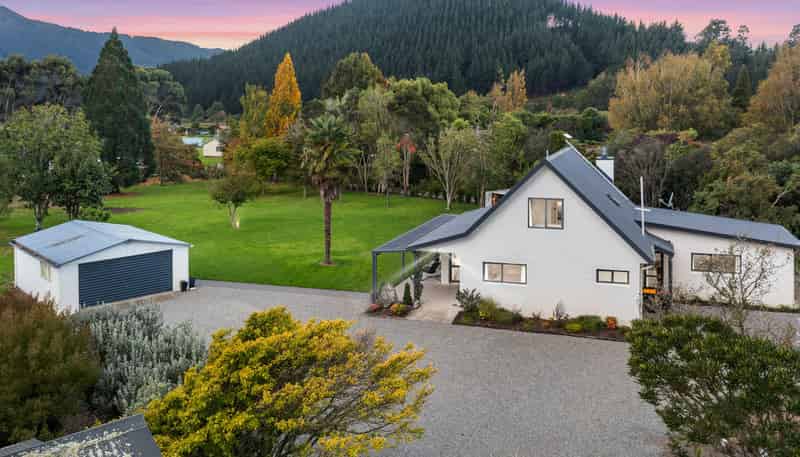 42 Bush Road, Tuamarina