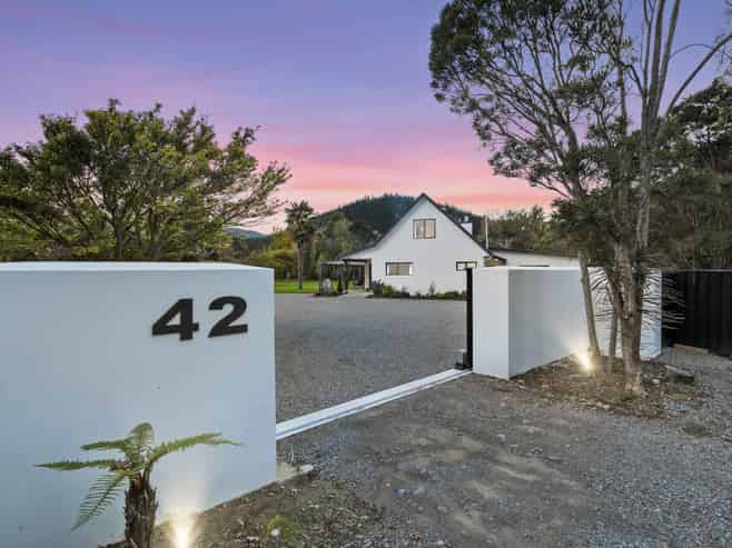 42 Bush Road, Tuamarina