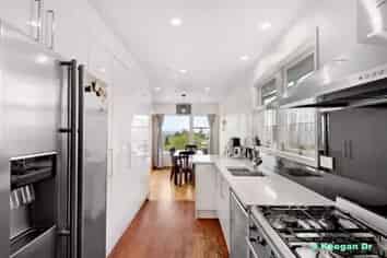 9 Keegan Drive, Massey