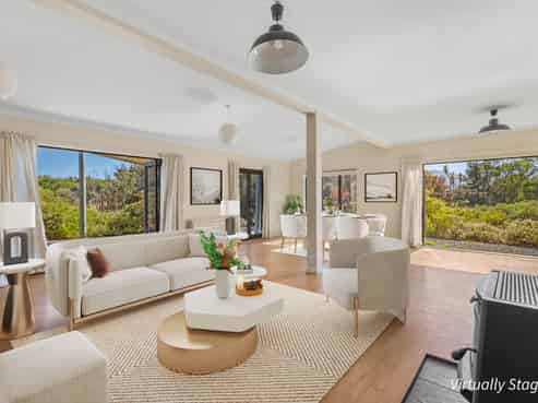 10 Bay End, Rarangi