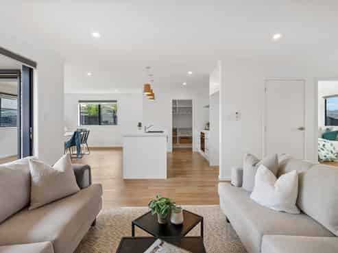 14 Te Piriti Road, One Tree Point