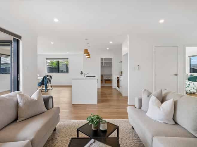 14 Te Piriti Road, One Tree Point