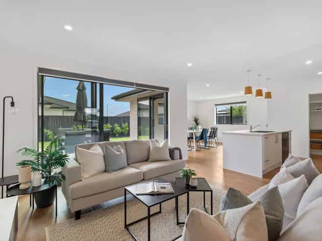 14 Te Piriti Road, One Tree Point